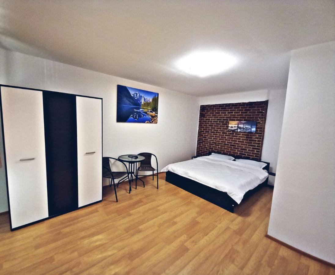 Camere In Regim Hotelier Брашов Екстериор снимка