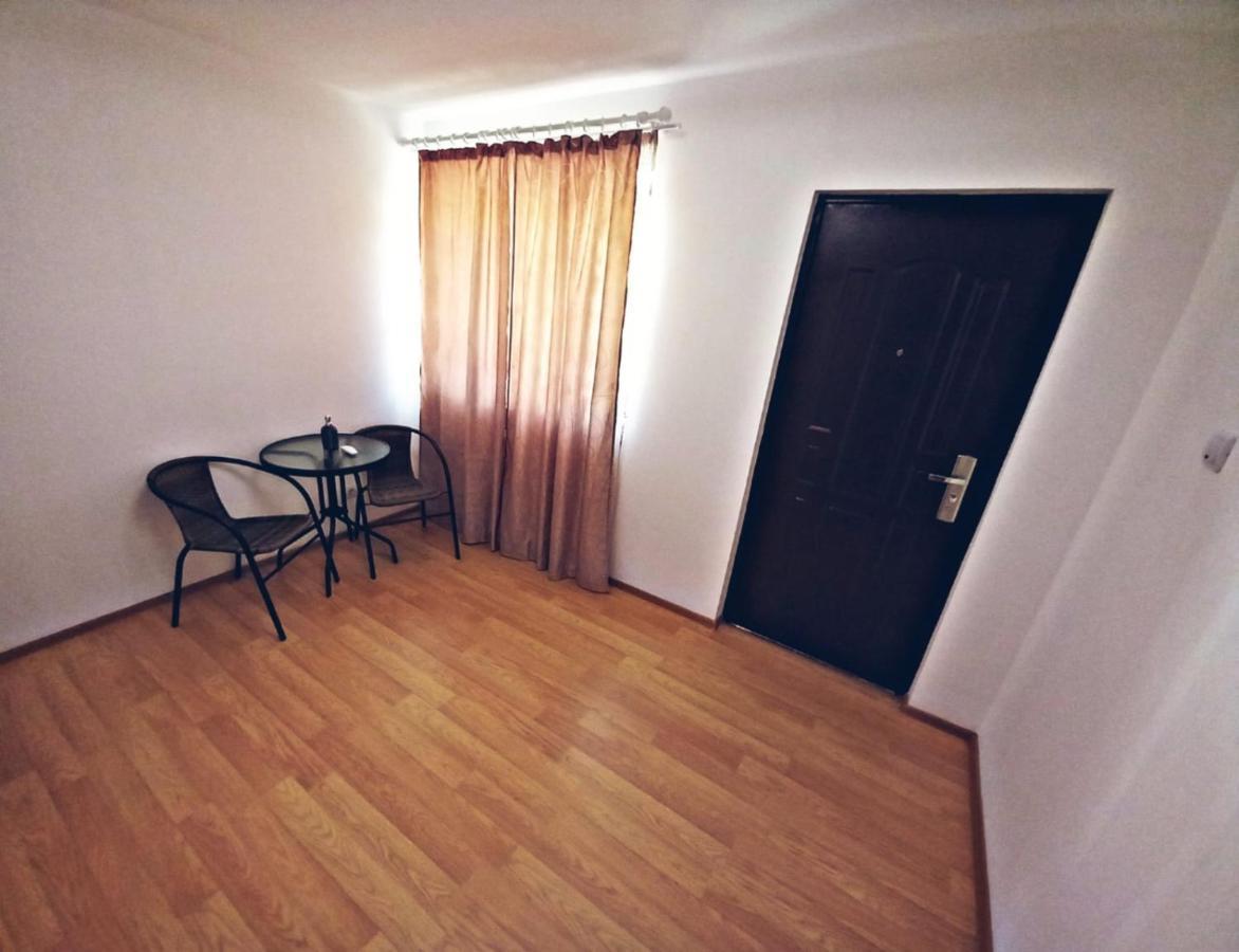 Camere In Regim Hotelier Брашов Екстериор снимка