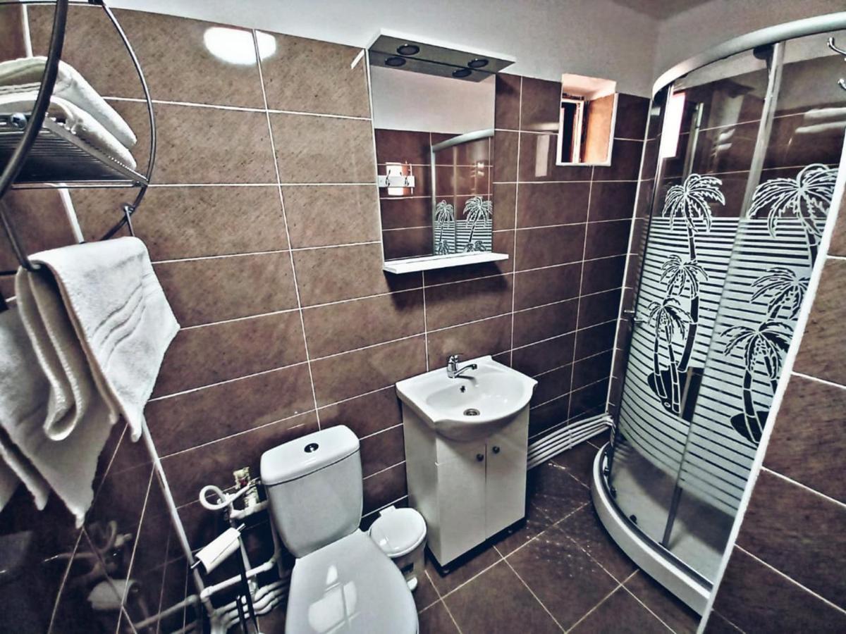 Camere In Regim Hotelier Брашов Екстериор снимка