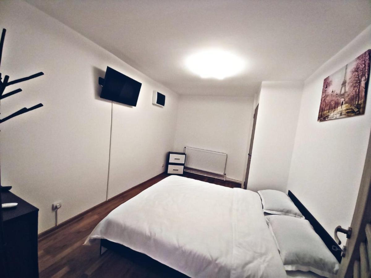 Camere In Regim Hotelier Брашов Екстериор снимка