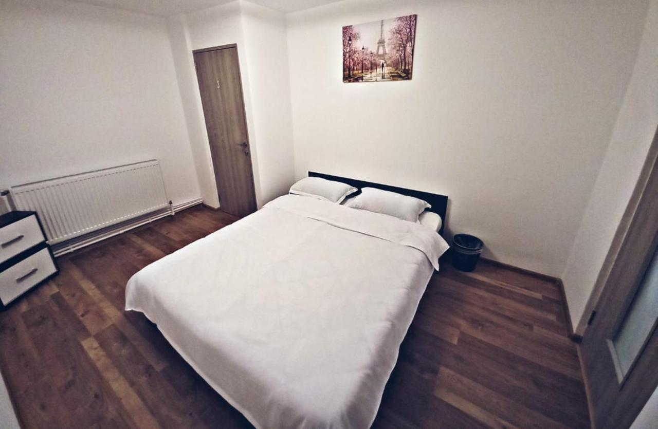 Camere In Regim Hotelier Брашов Екстериор снимка